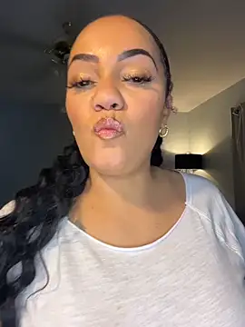 DestineeJayde online show from October 24, 2025, 5:17 am