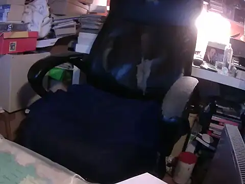 Tigerhill2023 online show from March 19, 2026, 7:47 pm