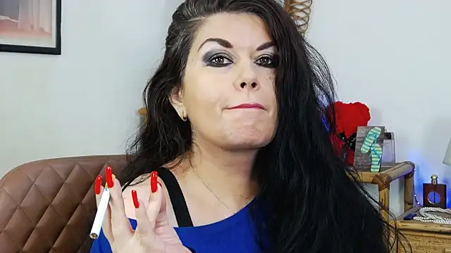 Snapshot of EllenGrace chatting on November 7, 2025, 10:53 am EllenGrace online show from November 7, 2025, 10:53 am