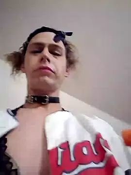 Snapshot of cdressupdiva chatting on December 25, 2024, 8:29 am cdressupdiva online show from December 25, 2024, 8:29 am