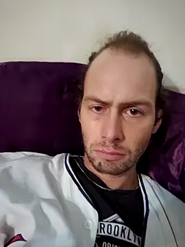 Snapshot of cdressupdiva chatting on December 10, 2024, 6:33 am cdressupdiva online show from December 10, 2024, 6:33 am