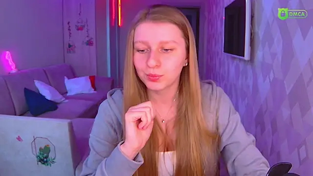 Snapshot of AmaliaQueen chatting on March 22, 2025, 1:08 pm AmaliaQueen online show from March 22, 2025, 1:08 pm