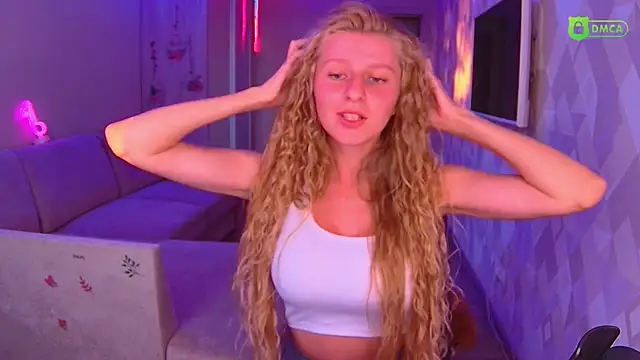 Snapshot of AmaliaQueen chatting on September 22, 2025, 3:07 pm AmaliaQueen online show from September 22, 2025, 3:07 pm