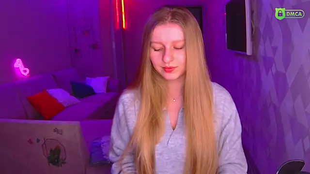 Snapshot of AmaliaQueen chatting on January 13, 2025, 2:32 pm AmaliaQueen online show from January 13, 2025, 2:32 pm