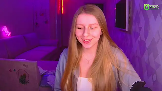 Snapshot of AmaliaQueen chatting on January 18, 2025, 2:44 pm AmaliaQueen online show from January 18, 2025, 2:44 pm