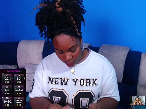 Snapshot of the_pearl199 chatting on October 23, 2025, 2:27 pm the pearl199 online show from October 23, 2025, 2:27 pm