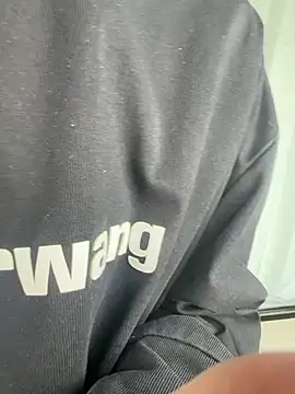 POCARI SWEAT online show from April 9, 2026, 1:18 am