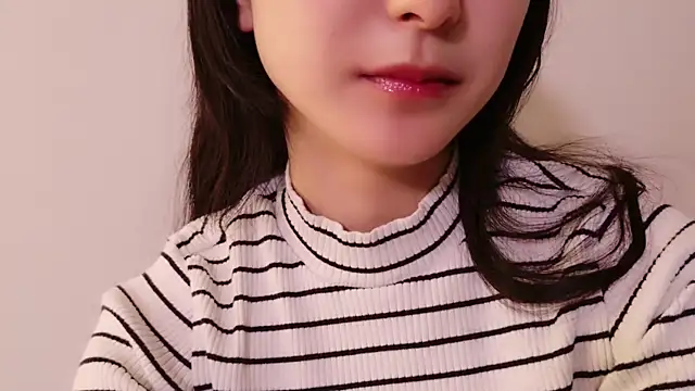 Snapshot of POCARI_SWEAT chatting on February 1, 2025, 12:26 pm POCARI SWEAT online show from February 1, 2025, 12:26 pm