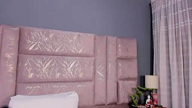 Snapshot of AnnieNasty chatting on November 9, 2025, 11:36 am AnnieNasty online show from November 9, 2025, 11:36 am