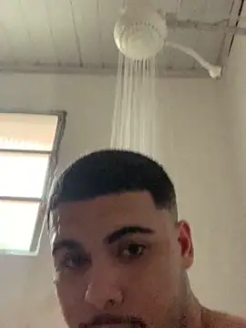 Casal Safado  online show from November 16, 2025, 8:13 pm