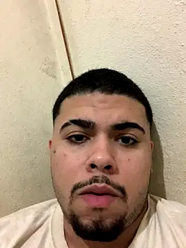 Casal Safado  online show from September 9, 2025, 12:03 pm