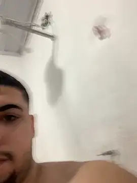 Casal Safado  online show from October 2, 2025, 9:18 pm