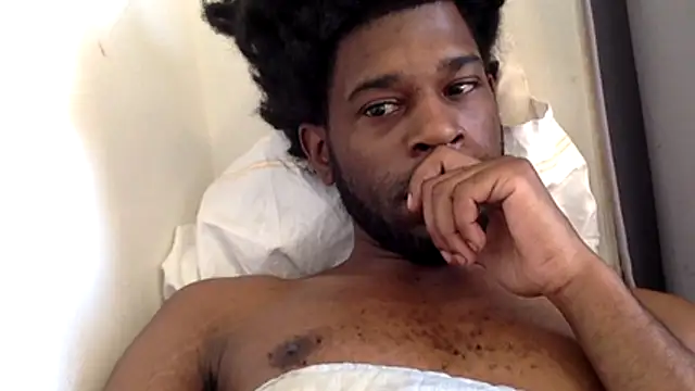 patrickfc  online show from October 10, 2025, 11:33 am