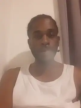 patrickfc  online show from October 15, 2025, 11:35 pm