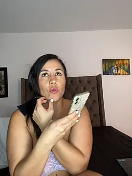 manuela star online show from February 10, 2026, 6:40 pm