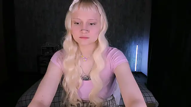 Snapshot of MariaMango chatting on November 10, 2025, 1:43 am MariaMango online show from November 10, 2025, 1:43 am