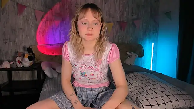 Snapshot of MariaMango chatting on March 11, 2025, 7:36 pm MariaMango online show from March 11, 2025, 7:36 pm