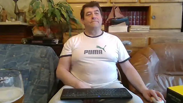 sympatrique online show from February 22, 2025, 11:57 am