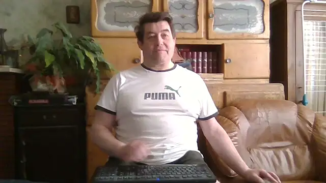 sympatrique online show from March 15, 2025, 10:03 am