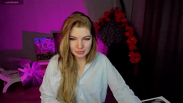 lily williamss online show from September 14, 2025, 12:11 am