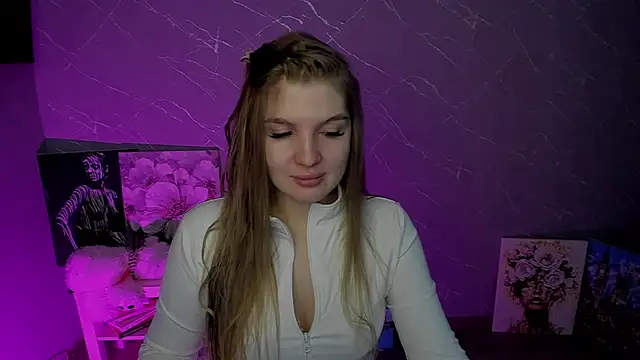 lily williamss online show from May 15, 2026, 11:03 pm