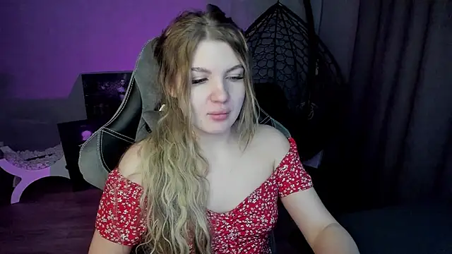 lily williamss online show from March 13, 2025, 12:05 am