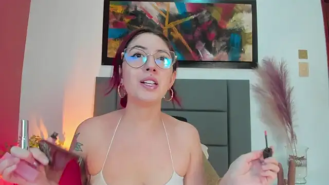 Emilywatsonn online show from October 4, 2025, 12:34 am