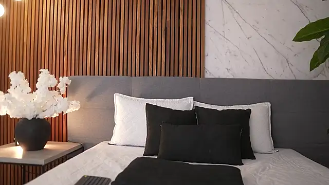 Amelia Rouse online show from November 11, 2025, 9:20 pm