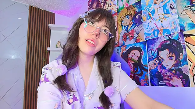 Snapshot of Purplee_Baby chatting on September 18, 2025, 3:31 am Purplee Baby online show from September 18, 2025, 3:31 am