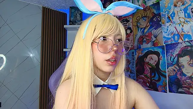 Snapshot of Purplee_Baby chatting on October 1, 2025, 9:29 pm Purplee Baby online show from October 1, 2025, 9:29 pm