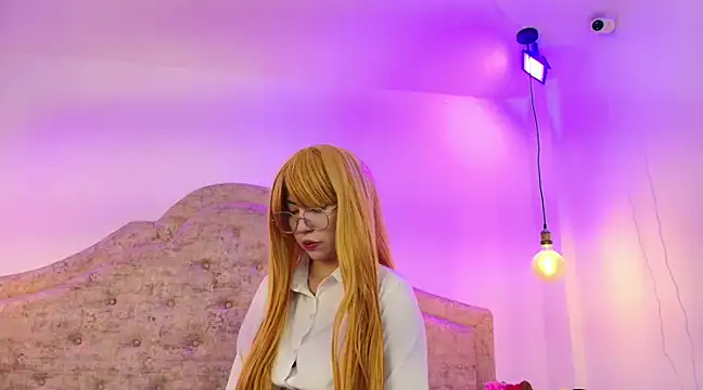 Snapshot of Purplee_Baby chatting on February 8, 2025, 8:42 pm Purplee Baby online show from February 8, 2025, 8:42 pm