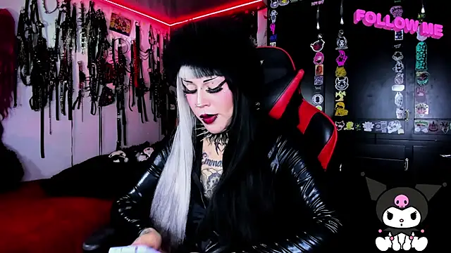 jannaink  online show from October 3, 2025, 10:44 pm