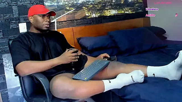 Snapshot of thomas_santtos1 chatting on March 22, 2025, 2:14 pm thomas santtos1 online show from March 22, 2025, 2:14 pm
