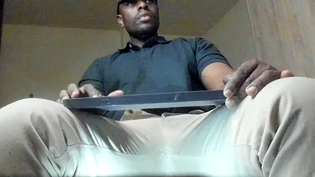 thomas santtos1 online show from July 13, 2026, 1:54 pm