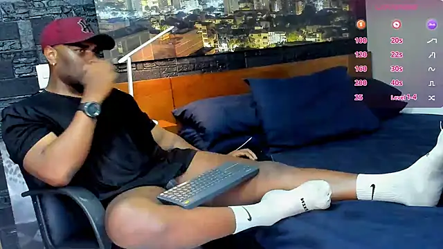 Snapshot of thomas_santtos1 chatting on March 12, 2025, 9:24 pm thomas santtos1 online show from March 12, 2025, 9:24 pm