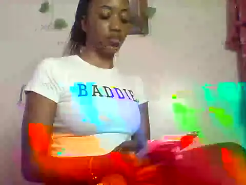 Snapshot of Queeen_model chatting on February 21, 2026, 12:51 pm Queeen model online show from February 21, 2026, 12:51 pm