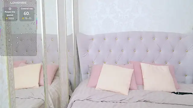 Damn Bae  online show from September 10, 2025, 1:04 am