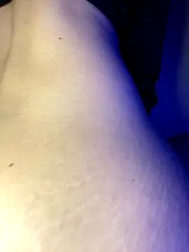 Snapshot of Beca-Kevin chatting on November 11, 2025, 5:30 pm Beca-Kevin online show from November 11, 2025, 5:30 pm