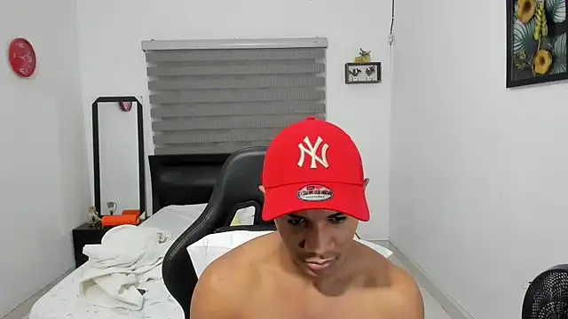 Snapshot of corzoethan chatting on November 27, 2025, 10:10 pm corzoethan online show from November 27, 2025, 10:10 pm