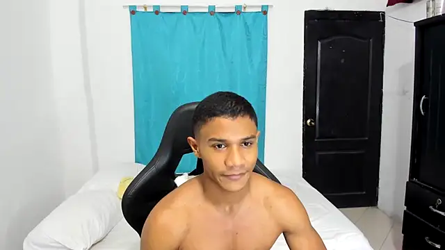 Snapshot of corzoethan chatting on September 25, 2025, 11:22 pm corzoethan online show from September 25, 2025, 11:22 pm