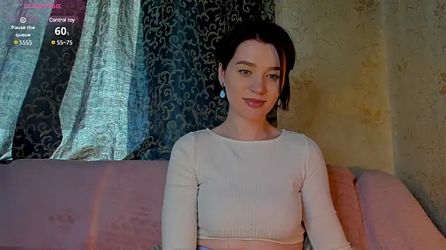 Snapshot of JamieAomi chatting on January 15, 2025, 6:12 am JamieAomi online show from January 15, 2025, 6:12 am