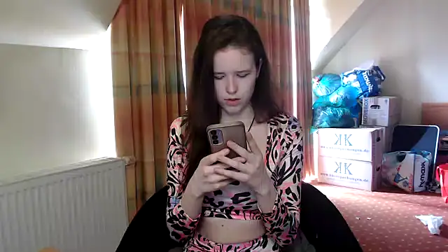 Snapshot of Princess-Lilly chatting on February 13, 2025, 11:50 am Princess-Lilly online show from February 13, 2025, 11:50 am