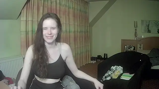 Snapshot of Princess-Lilly chatting on February 27, 2025, 7:37 pm Princess-Lilly online show from February 27, 2025, 7:37 pm