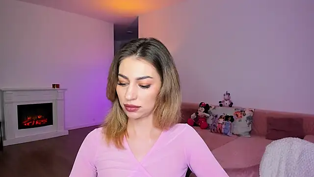 AnysaSmith online show from December 7, 2024, 9:39 pm