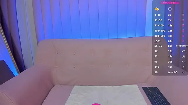 Snapshot of lexiethompson_ chatting on November 27, 2025, 12:05 pm lexiethompson online show from November 27, 2025, 12:05 pm