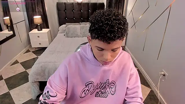 Noah Smith04 online show from March 13, 2025, 1:29 pm