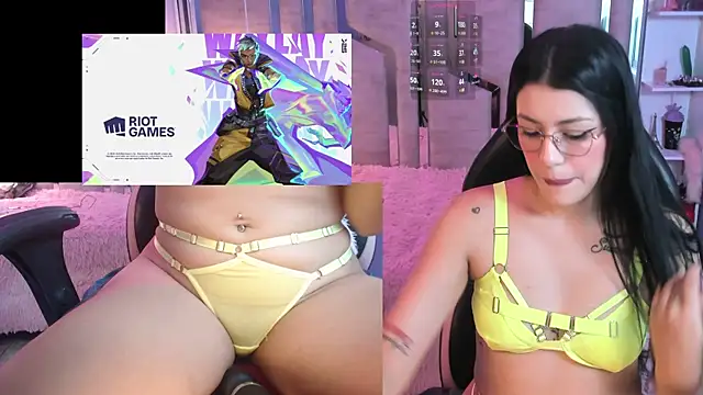 Snapshot of ValentinaGames chatting on March 16, 2025, 4:30 am ValentinaGames online show from March 16, 2025, 4:30 am