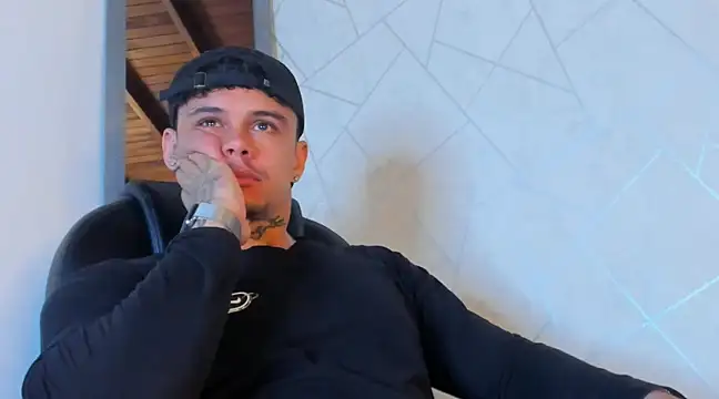 Snapshot of NoahhBrown chatting on March 15, 2025, 2:56 am NoahhBrown online show from March 15, 2025, 2:56 am