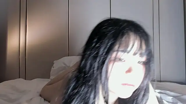 hee young11 online show from March 22, 2025, 6:25 pm