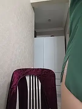 Snapshot of HotJanet chatting on January 5, 2026, 6:44 pm HotJanet online show from January 5, 2026, 6:44 pm